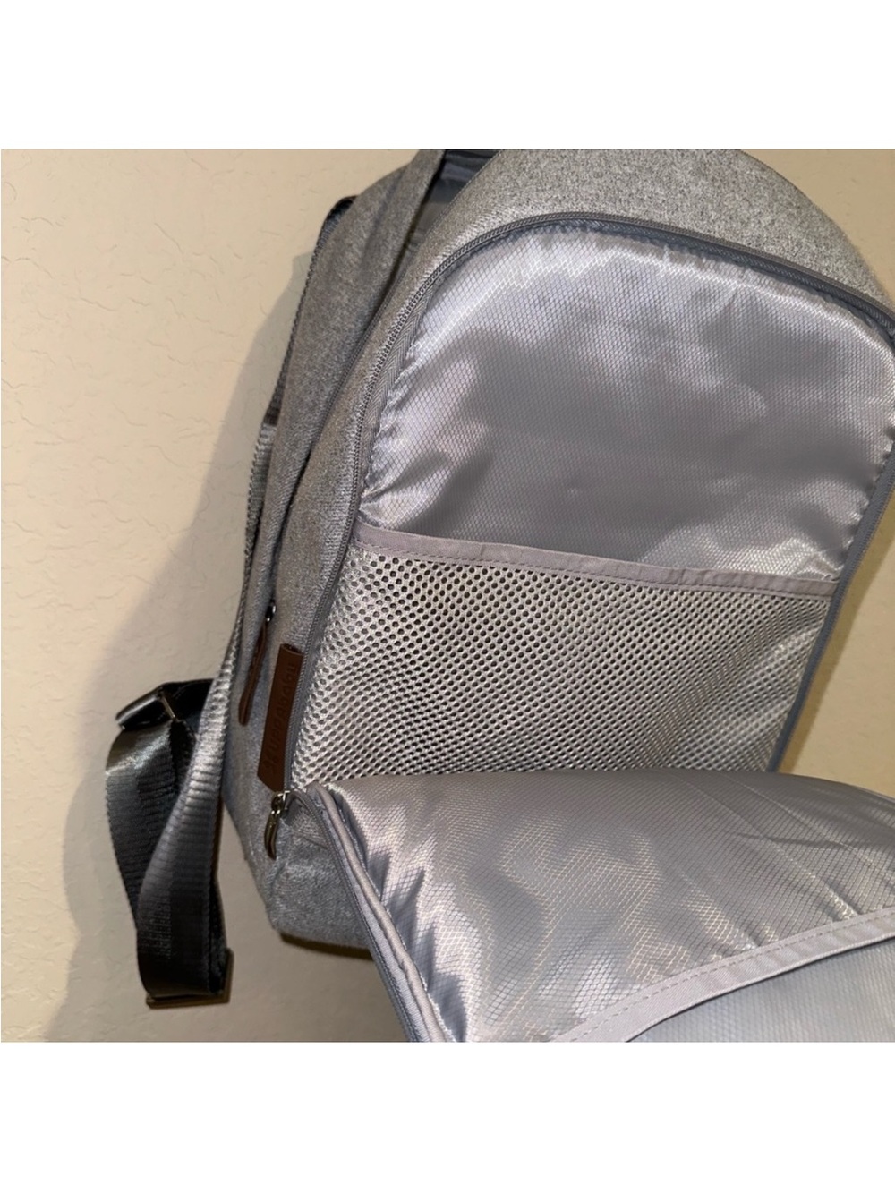 ❤️ EUC Uppababy Diaper Bag Light Grey - Picture 4 of 6
